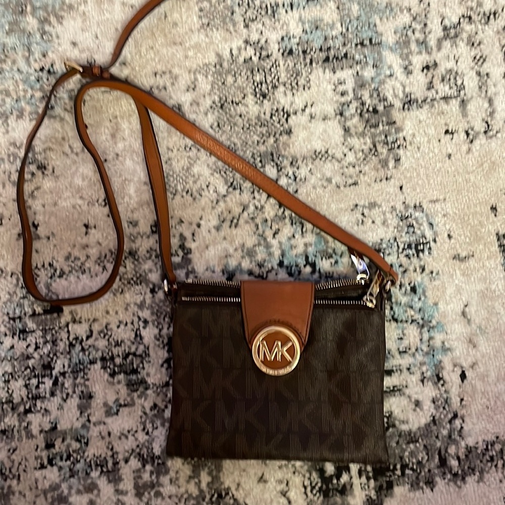 Michael Korrs Crossbody Bag